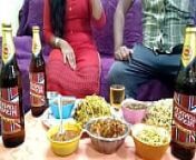 मालकिन ने साहब के लिए स्पेशल खाना बनाया और खाना खाते खाते चूत की चूदाई करली। हिंदी सेक्सी आवाज के साथ। Mumbai ashu from latest fuut salwar xxx com