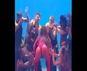 Anitta rebolando o rab&atilde;o no VMA from dance performance at christ embassy