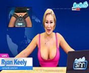 Camsoda - Big Tits MILF Ryan Keely Enjoys Sybian While Reading The News from desnudando la noticia