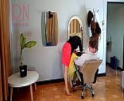 Nudist barbershop. Nude lady hairdresser in an apron. Security camera. The client is surprised. cam 11 from 遵义管理