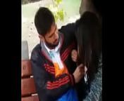 पार्क में किस करते पकड़े गए कपल from desi couple caught fucking in public mp4