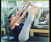Deepika Padukone Exercising in Skimpy Leggings Hot Yoga Pants. from dippeka padukone