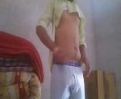 पंजाबी कुरते पजामे मै कूल्हे लण्ड का मज़ा ही कुश होर है। from punjabi sikh gay