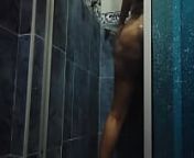 ba&ntilde;andose mi madrastra la encuentro en la ducha from hidden cam shower bath sexy hot mom