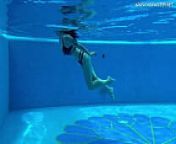 Sexy babes with big tits swim underwater in the pool from hindi sexy film nadan titliyan