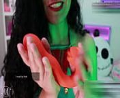 El mejor vibrador de punto G y licker de clitoris - UNBOXING HONEY PLAY BOX - AGATHA DOLLY from youtube masturbate