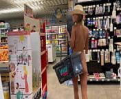Monika Fox Came Fully Naked To The Grocery Store For Shopping Part 2 from 购物数据shuju11点com筛料 icq