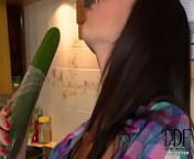 Cutie with a Cuke from shirt nude pic