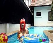 Chubby Thai babe in the pool from chubby thai bbw