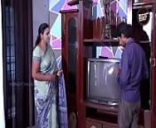 Desi Aunty Romance with cable boy from indian aunty pissingn tv seriyal actress deivamaga