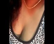 mallu maaried girl show her cleavage 1 from huge mallu aunty showing her husband the size