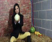 Equestrian Louisa crushing fruit wearing boots from 新喀里多尼亚数据shuju88 vip新喀里多尼亚数据 新喀里多尼亚数据新喀里多尼亚数据数据shuju88 vip数据 lqn