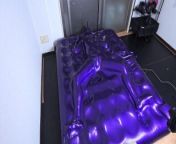 [latex] Self-vacuum bed restraints💕 from bdsm latex solo sextvx