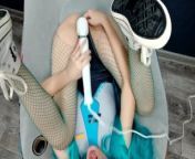 Anime girl in a hatsune miku costume fucks her hitachi pussy hard and moans loudly from 初音实番号大全ww3008 cc初音实番号大全 cwv