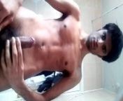 Naked in bathroom with head out and cum from 强干