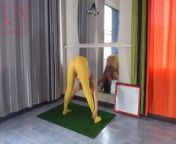 Regina Noir. Yoga in yellow tights doing yoga in the gym. A girl without panties is doing yoga. Full from atq official yoga in yellow panties